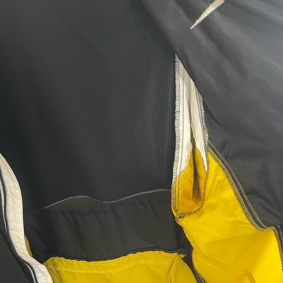 Vintage 90’s Nike Men’s Large Packable Black, White, & Yellow Windbreaker - Picture 6 of 9
